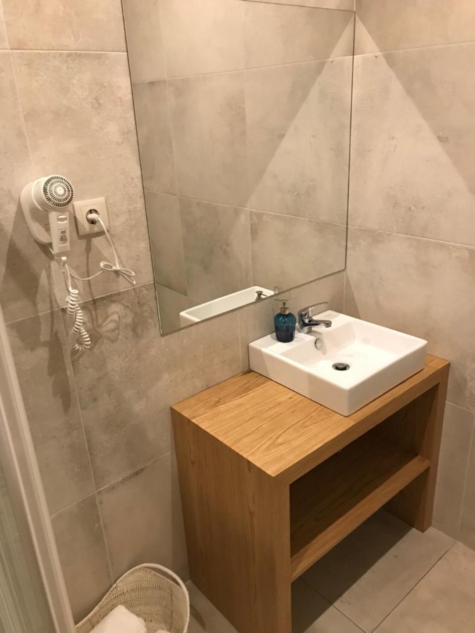 Being Porto Hostel Екстериор снимка